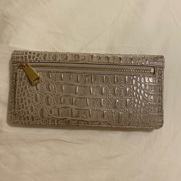 Brahmin Ady Wallet Oyster Mini - Picture 3 of 6